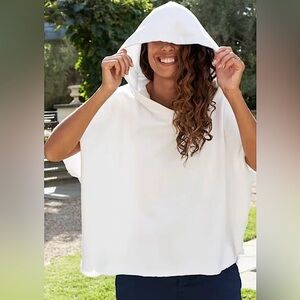 Frank & Eileen White Hooded Caplet One Size